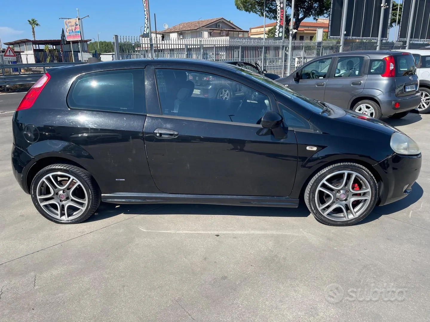 Fiat Grande Punto 2009 photo 3