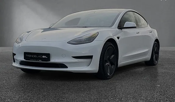 Tesla Model 3 2022 photo 2