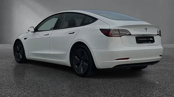 Tesla Model 3 2022 photo 4