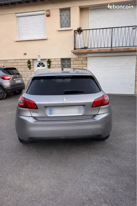 Peugeot 308 2015 photo 2