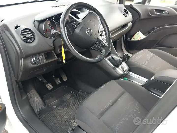 Opel Meriva 2012 photo 5