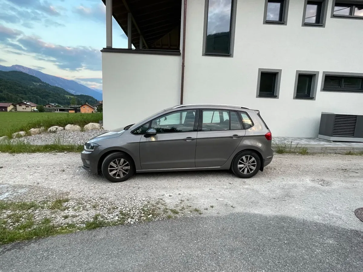 Volkswagen Multivan 2015 photo 3