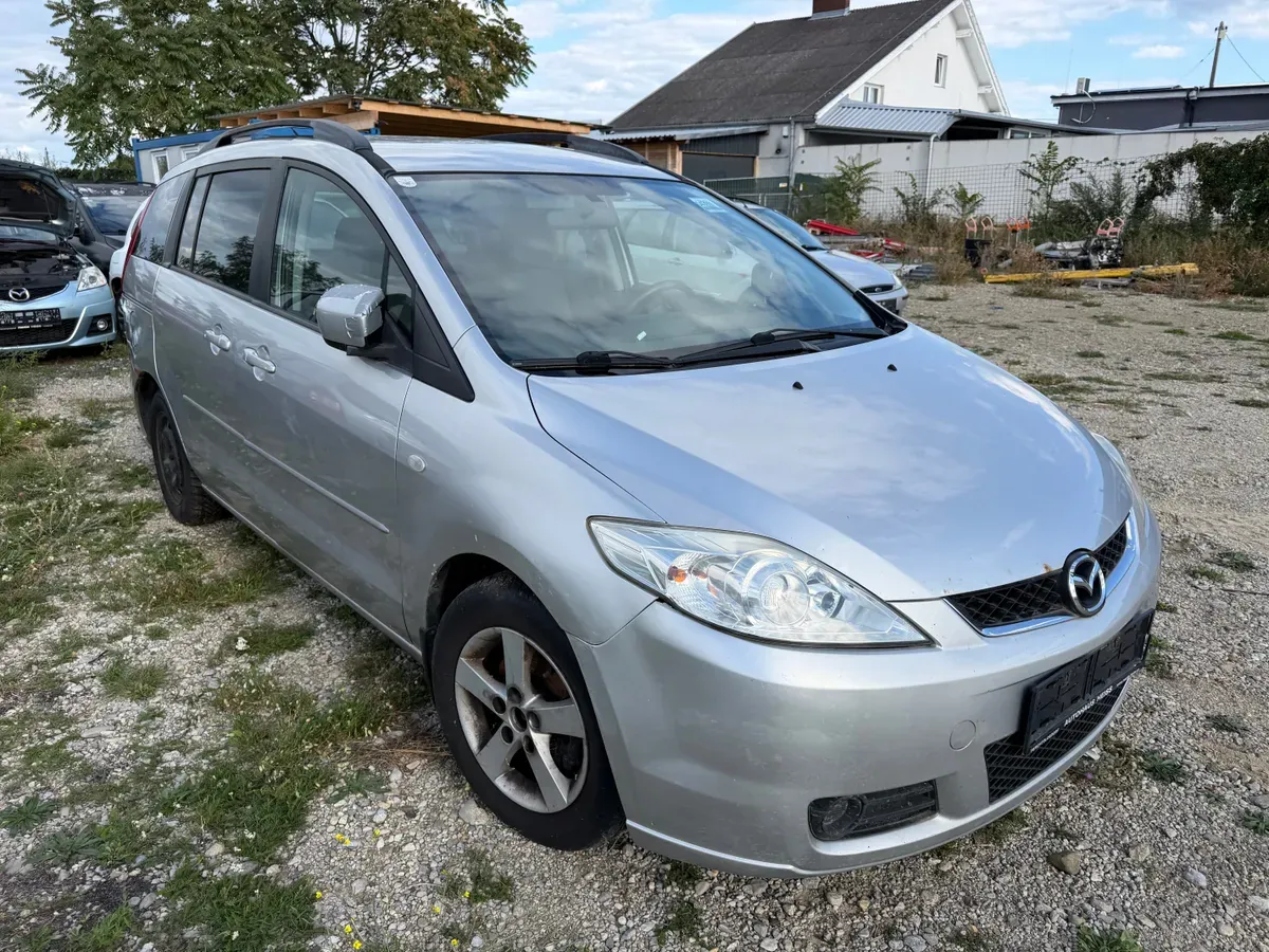 Mazda Mazda5 2010 photo 2