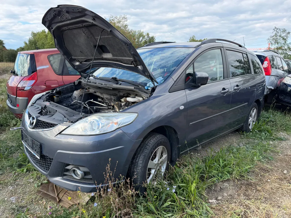 Mazda Mazda5 2010 photo 3