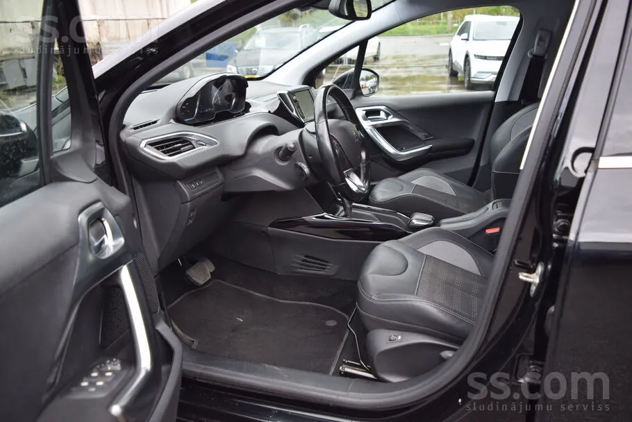 Peugeot 2008 2017 photo 3