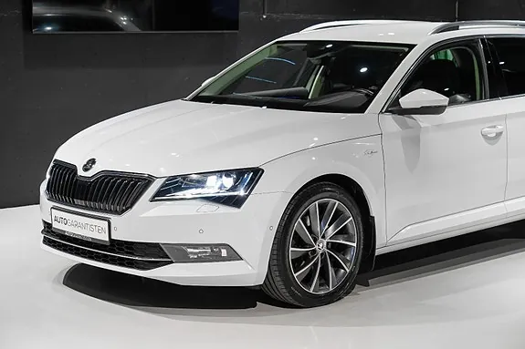Skoda Superb 2018 photo 2