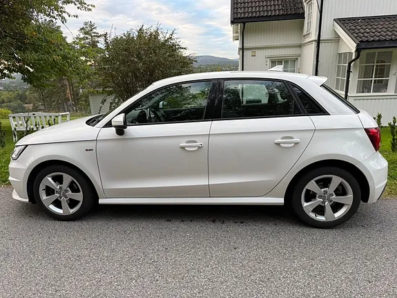 Audi A1 2018 photo 3