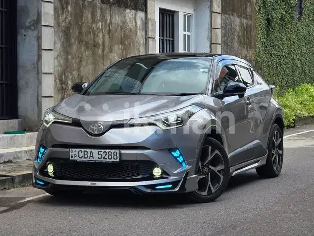 Toyota C-Hr 2017 photo 2