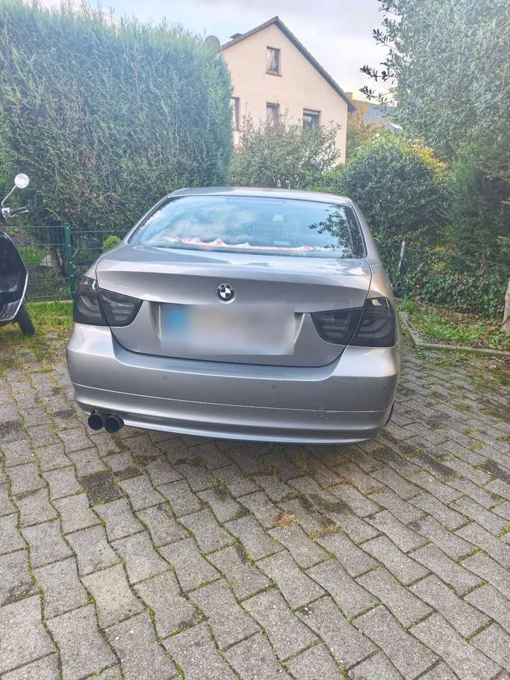 BMW 318I