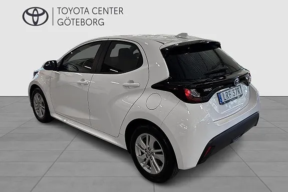 Toyota Yaris 2023 photo 4