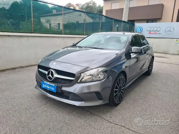 Mercedes-Benz A 180