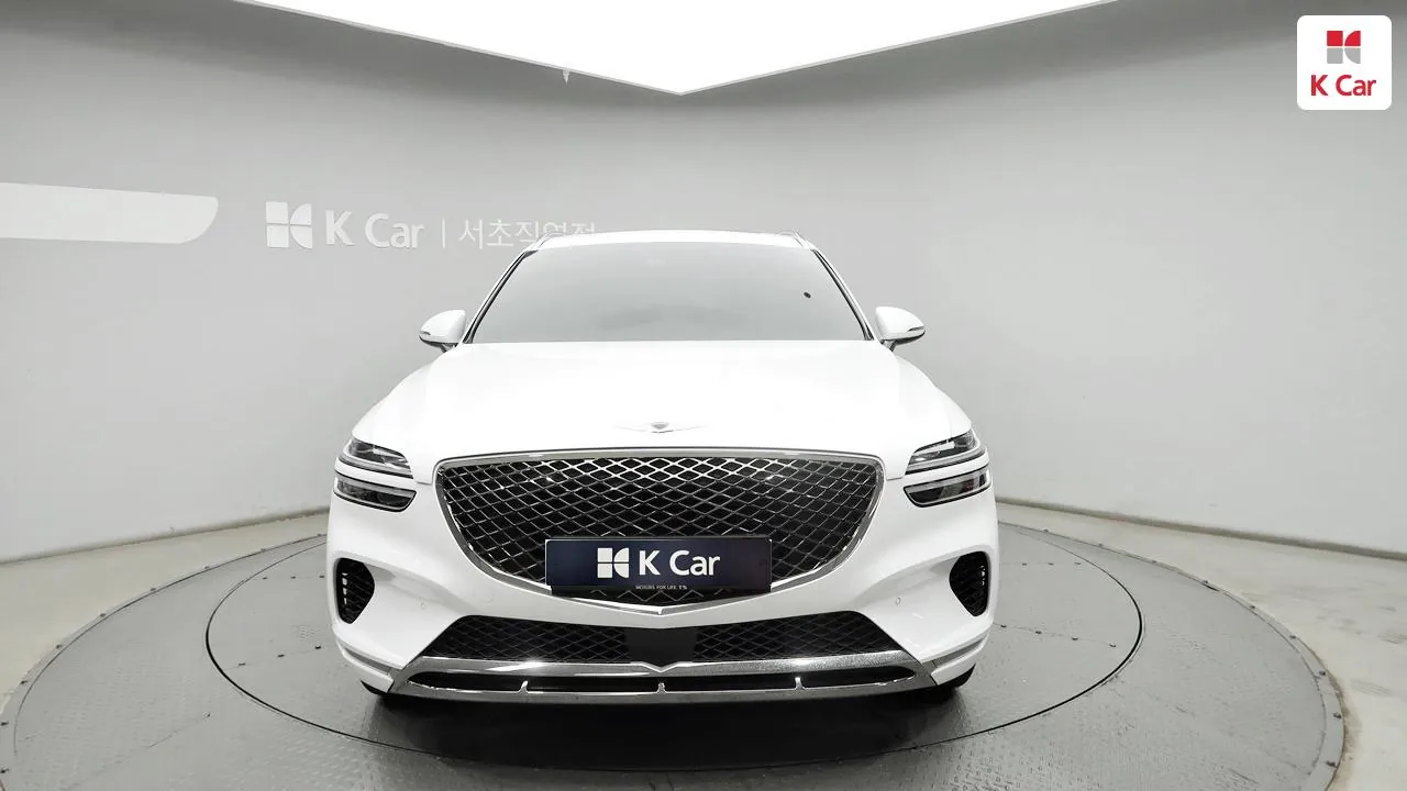 Genesis Gv70