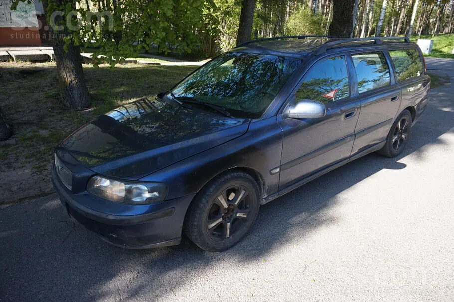 Volvo V70 2003 photo 2