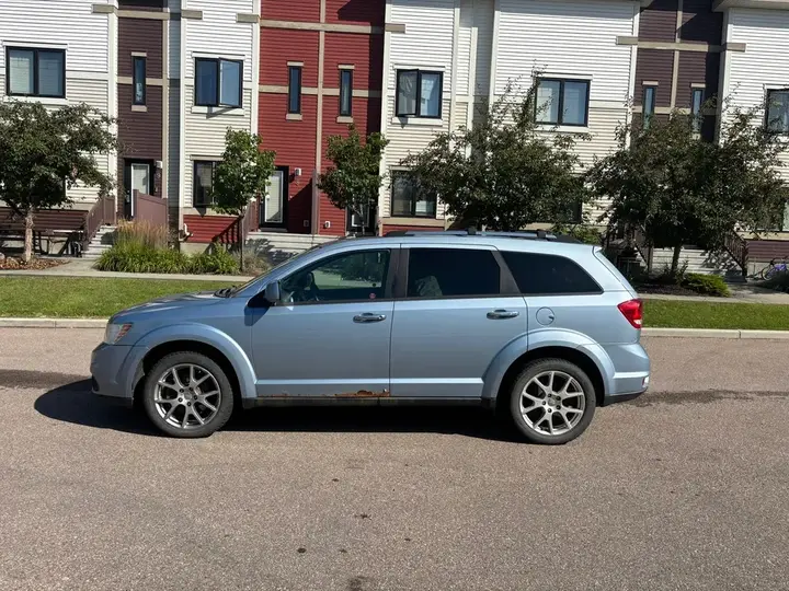 Dodge Journey 2013 photo 3
