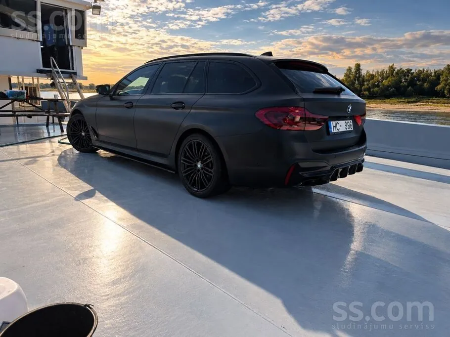 BMW 530D 2019 photo 2