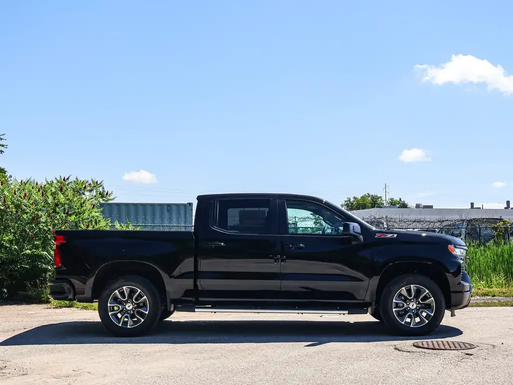 Chevrolet Silverado 1500 2026 photo 3