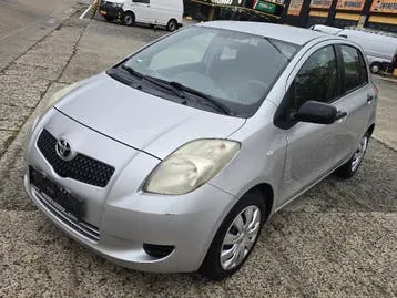 Toyota Yaris 2007 photo 3