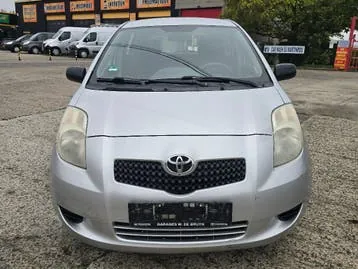 Toyota Yaris 2007 photo 2