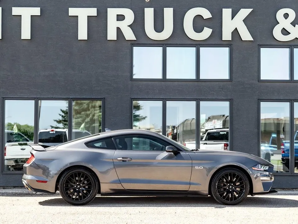 Ford Mustang 2021 photo 4