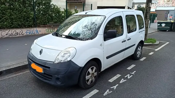 Renault Kangoo 2011 photo 2