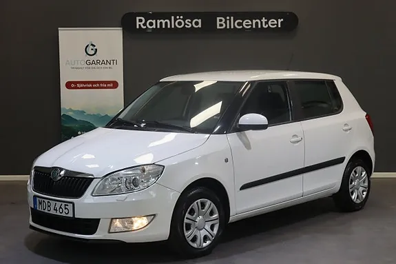 Skoda Fabia 2012 photo 3