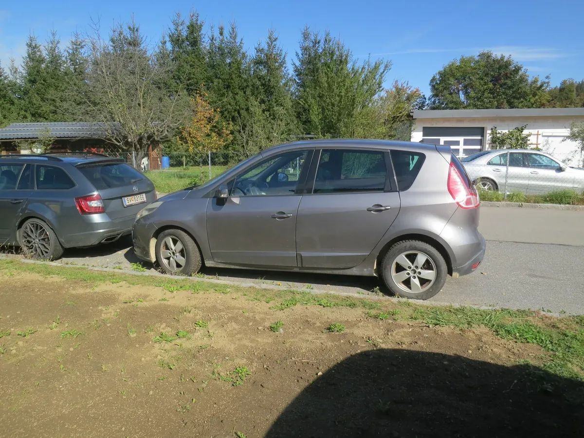Renault Scenic 2010 photo 3