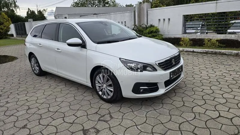 Peugeot 308 2018 photo 3
