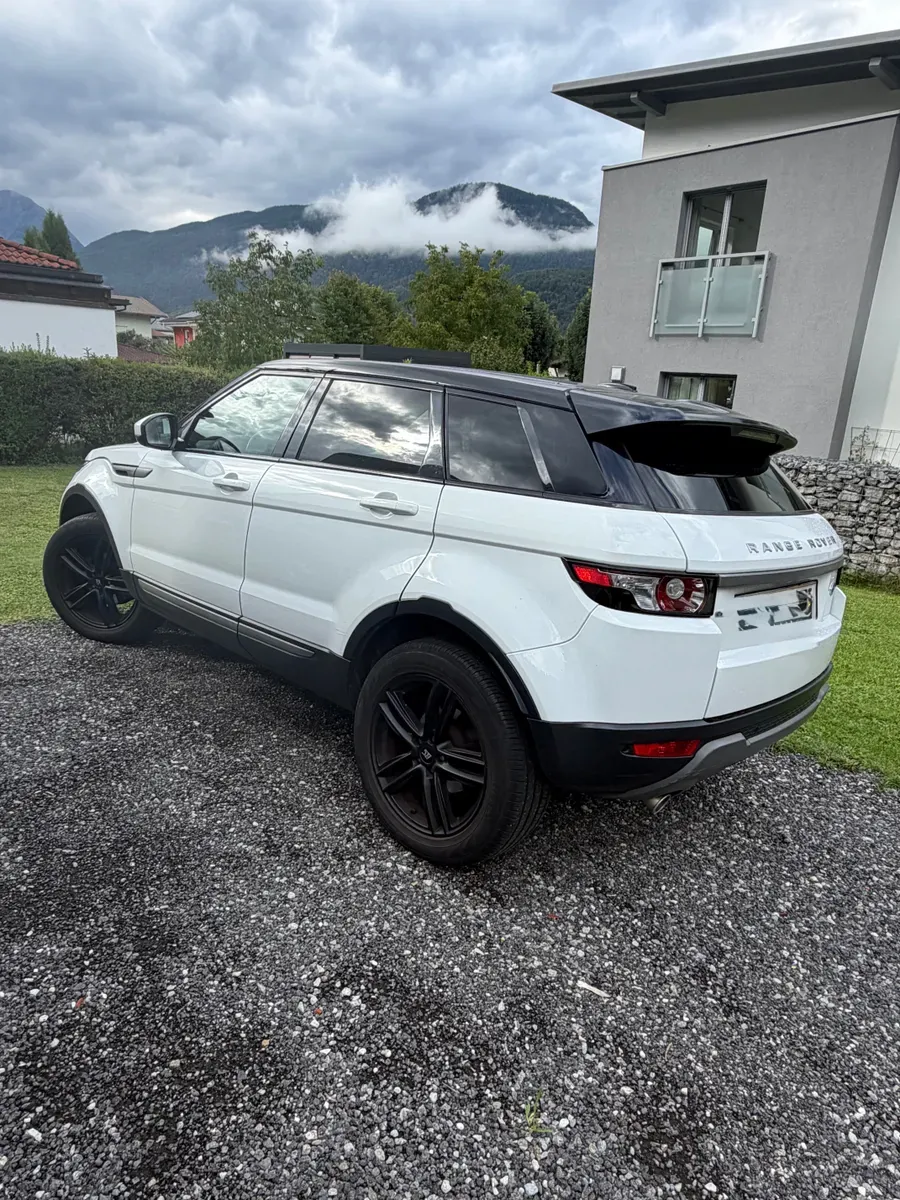 Land Rover Range Rover Evoque 2015 photo 3