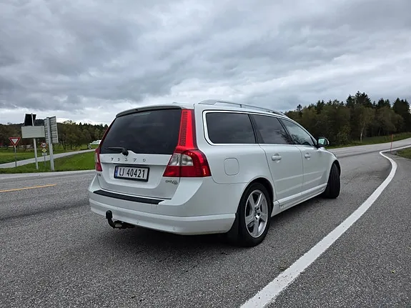 Volvo V70 2011 photo 5