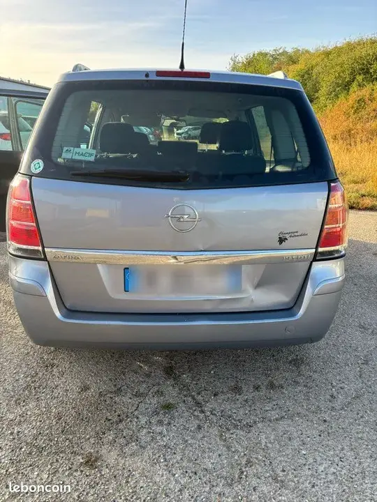 Opel Zafira 2005 photo 3