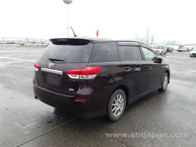 Toyota Wish 2010 photo 4