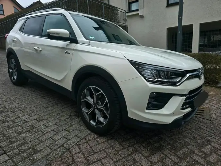KG Mobility Korando