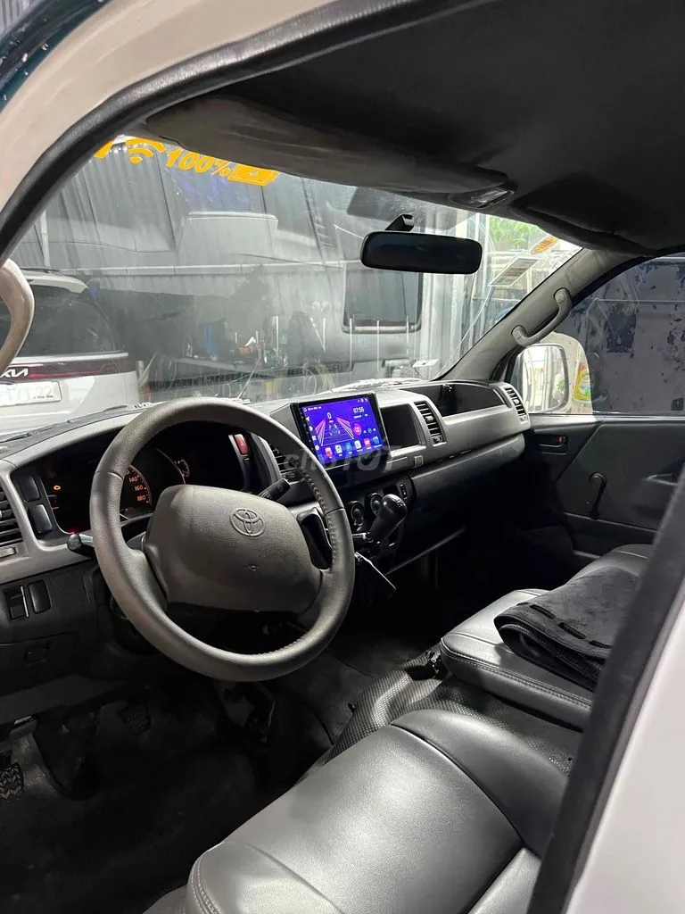 Toyota Hiace 2007 photo 4