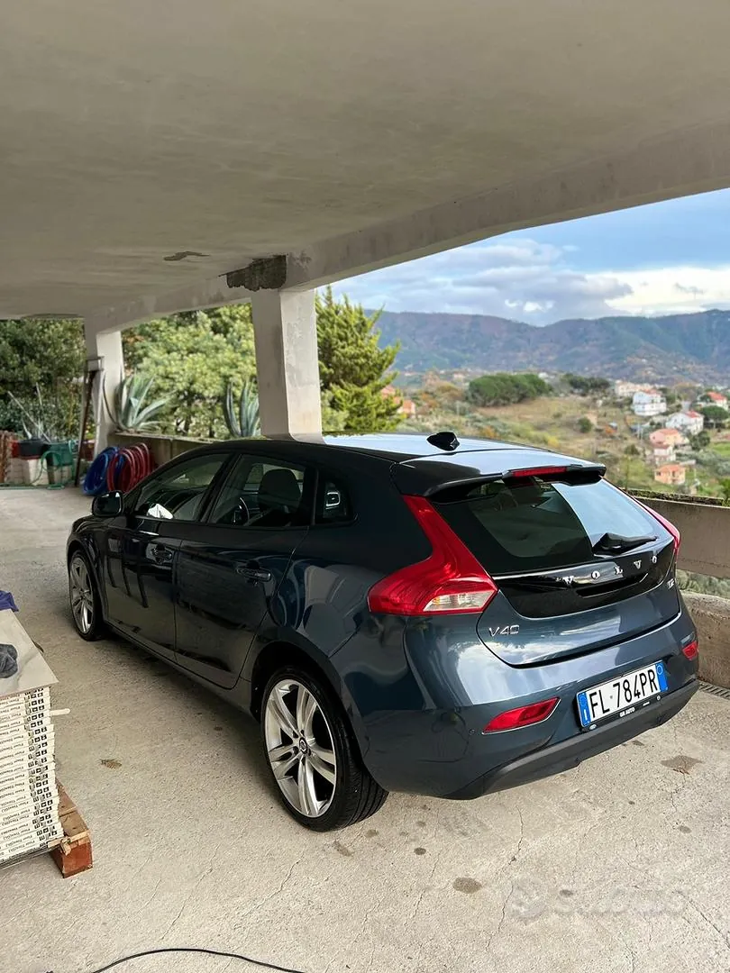 Volvo V40 2017 photo 3