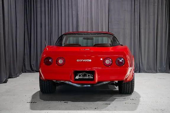 Chevrolet Corvette 1981 photo 5