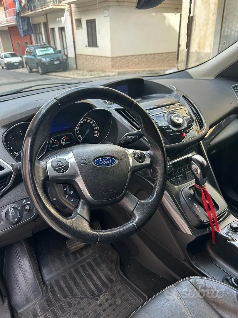 Ford Kuga 2013 photo 2