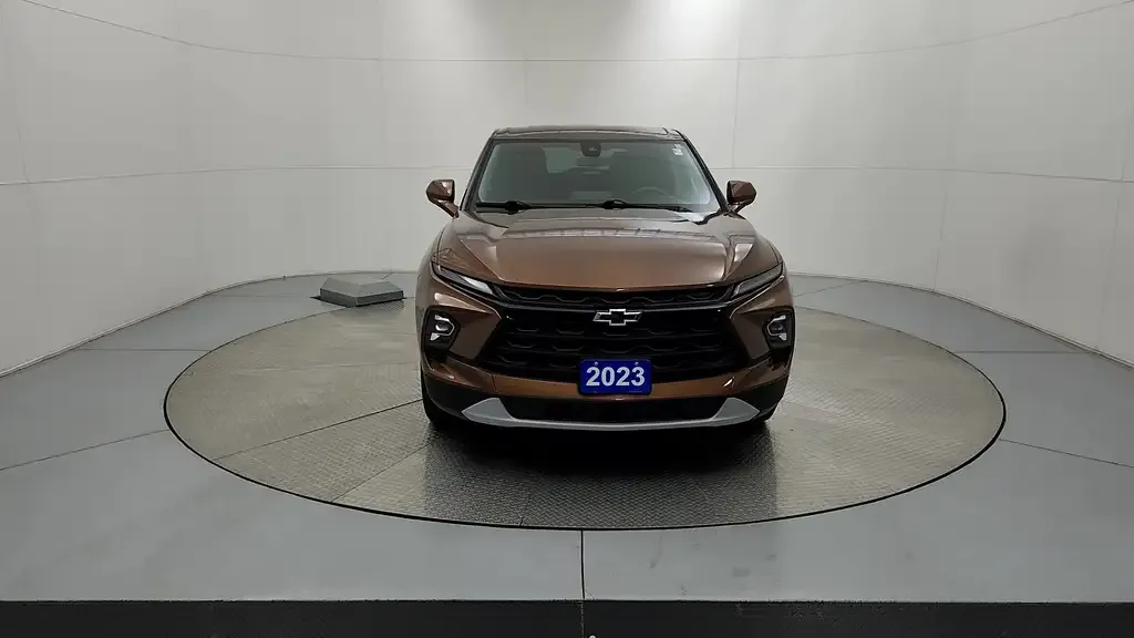 Chevrolet Blazer 2023 photo 3