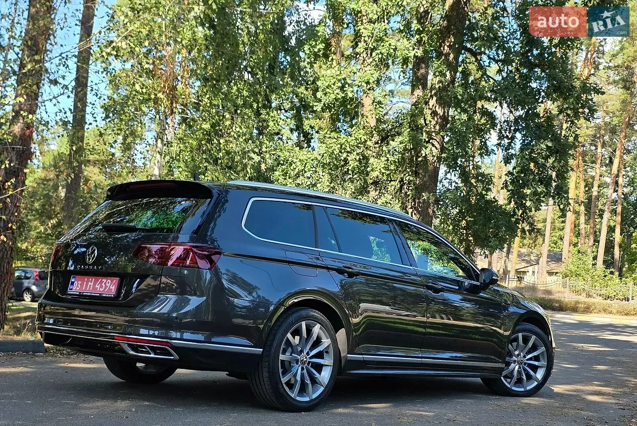 Volkswagen Passat 2023 photo 4