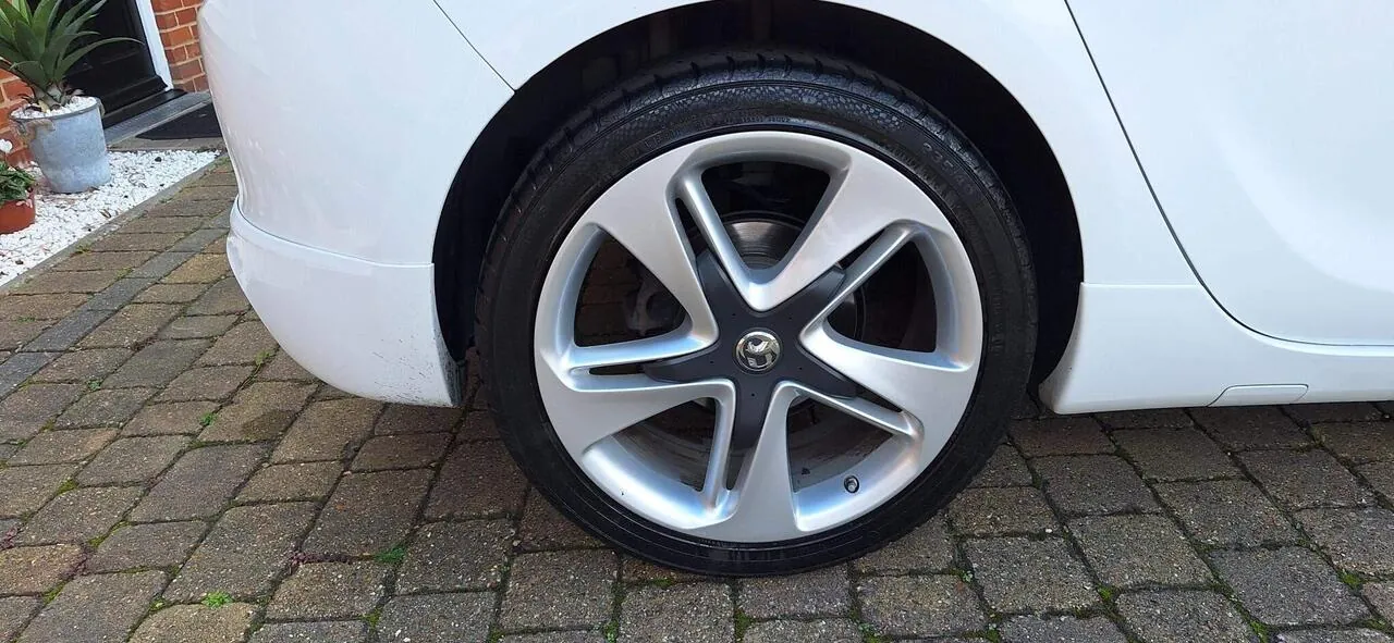 Vauxhall Astra 2015 photo 5