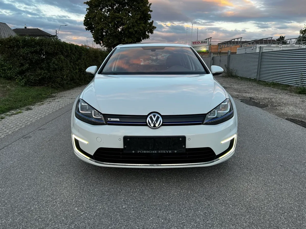 Volkswagen Golf 2015 photo 2