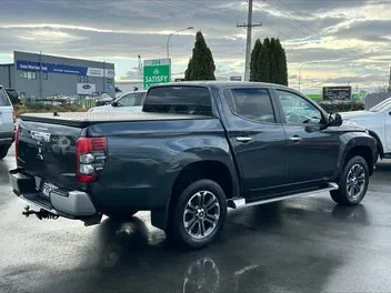 Mitsubishi Triton 2022 photo 4