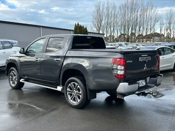 Mitsubishi Triton 2022 photo 5