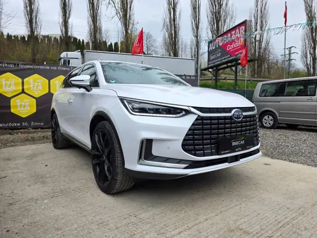 BYD Tang 2023 photo 3