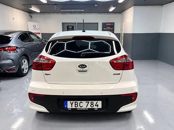 Kia Rio 2016 photo 5