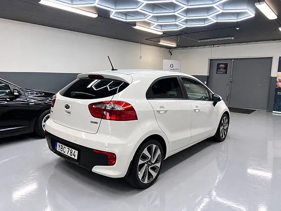 Kia Rio 2016 photo 4