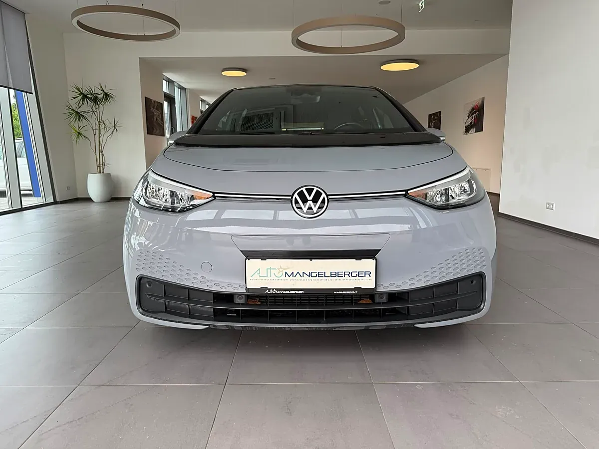 Volkswagen Id.3 2023 photo 2