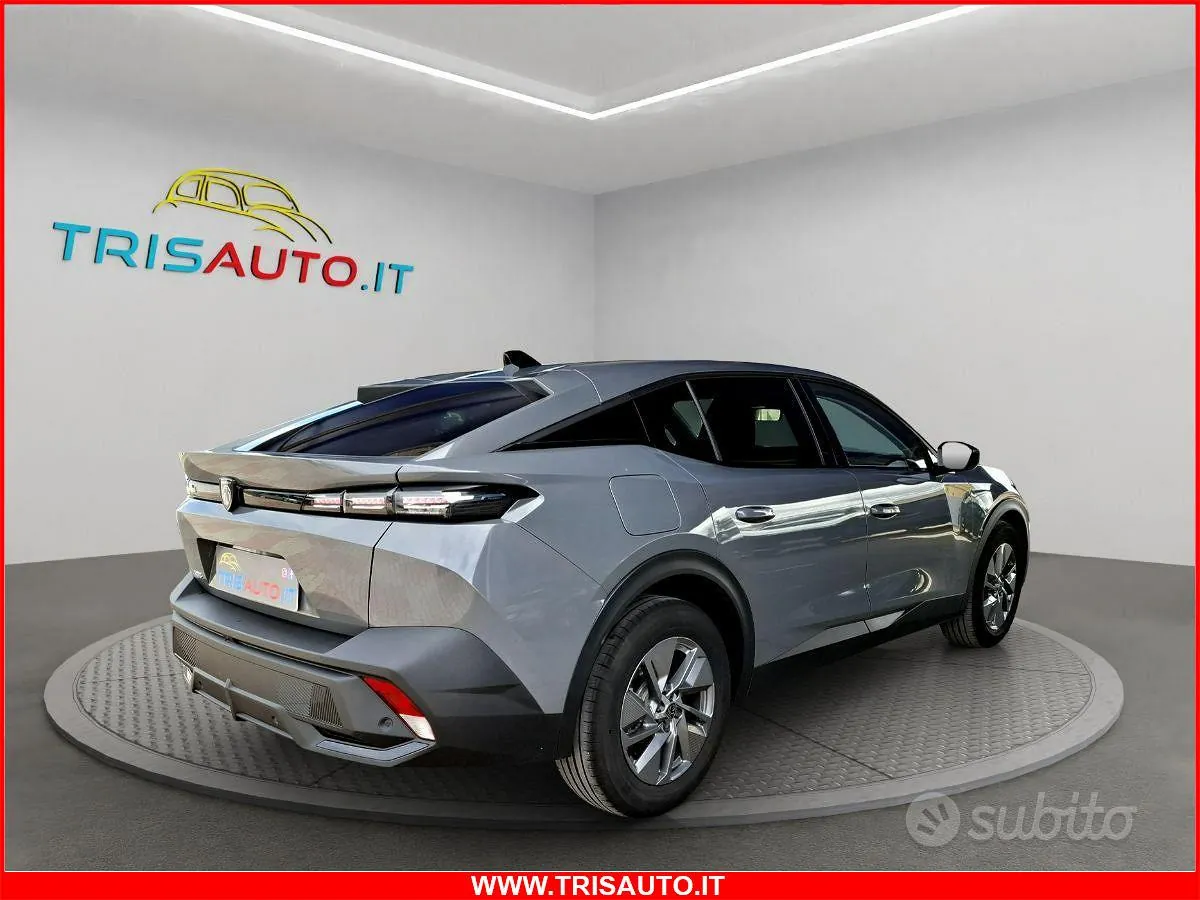 Peugeot 408 2025 photo 4