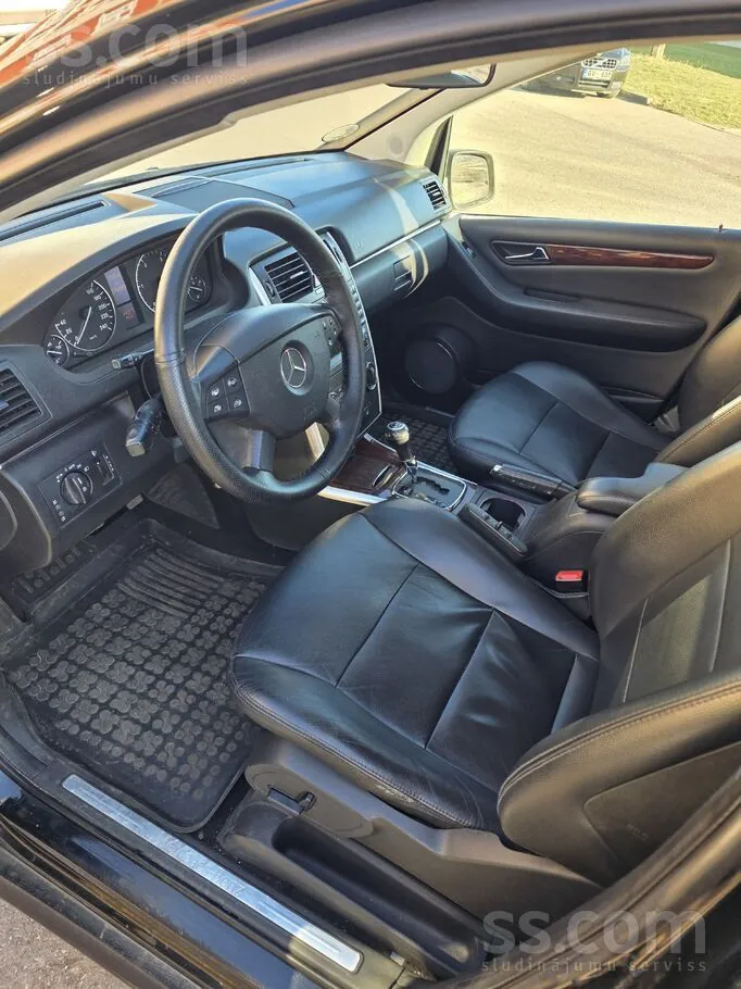 Mercedes-Benz B200 2008 photo 2