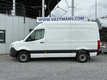 Mercedes-Benz Sprinter 2024 photo 3