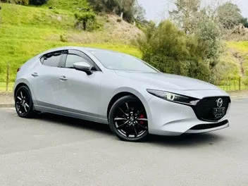 Mazda 3 2022 photo 2